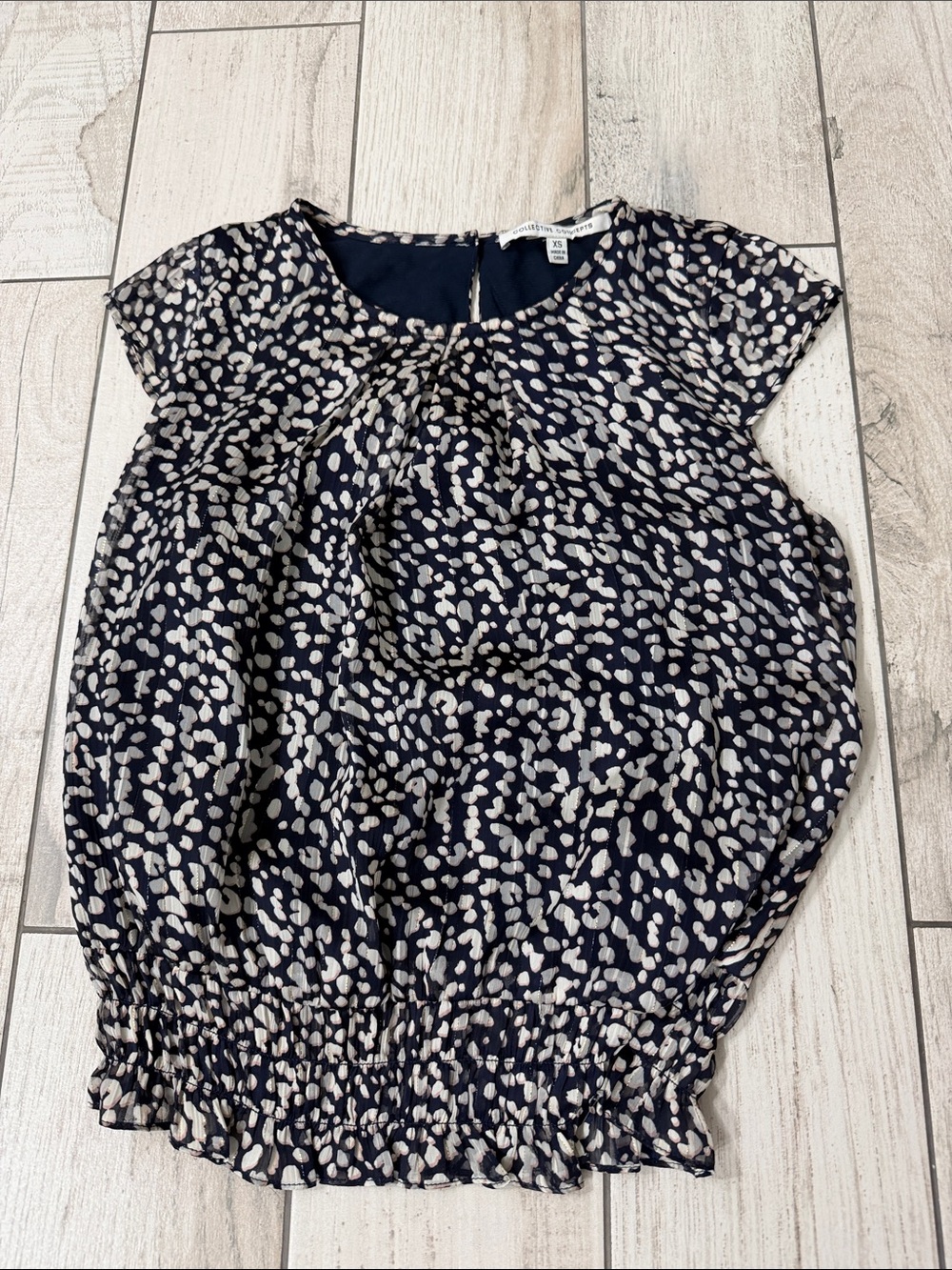 Collective Concepts Navy and Cream Cap-Sleeve Blouson Top